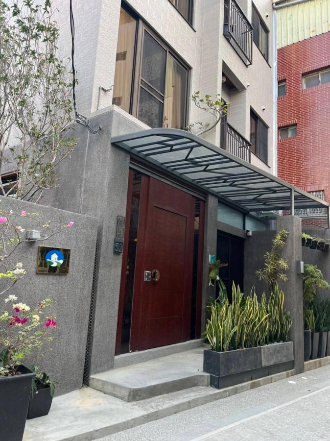 Fu'S House 52 Hotel Tainan Exterior photo